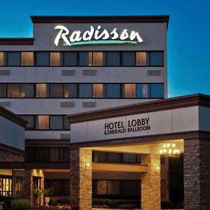 Radisson Hotel フリーホールド Exterior photo