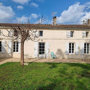 Ex Domaine Chandelier Chambre 4 Anglade Exterior photo