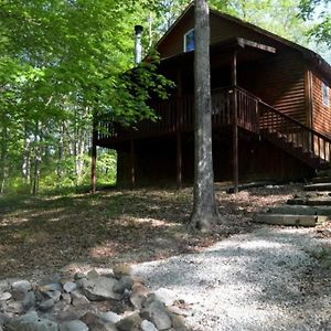 シーモア Deluxe Cabin #10 With Jacuzzi On Patoka Lake In Southern Indianaヴィラ Exterior photo