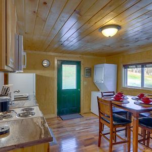 Peaceful Beattyville Cabin Near Red River Gorge! Exterior photo