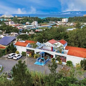 恩納村 サーフサイド　ベッド＆ブレックファスト Bed & Breakfast Exterior photo