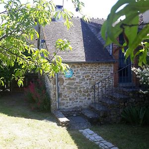 Le Menoux Maison De Charme Avec Piscine, Proche De La Creuse Et Attractions Touristiques - Fr-1-591-62ヴィラ Exterior photo