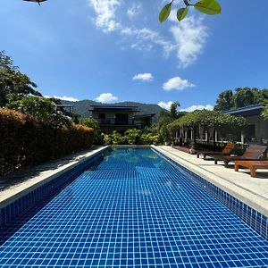 ホテル Baan Chainarong Ko Lanta Exterior photo