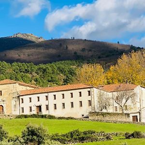 ホテル Hospederia Conventual Sierra De Gata サン・マルティン・デ・トレベホ Exterior photo