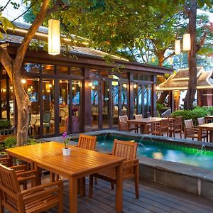 Raya Resort Beach Front - The Most Green Resort In チャアム Exterior photo