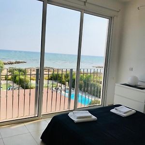Gorgona Seafront Villas 3 Bedroom With Private Swimming Pool アヤナパ Exterior photo