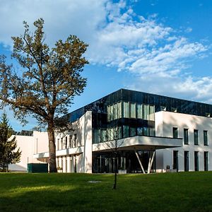 ホテル Polanka Conference Center クロスノ Exterior photo