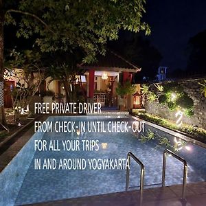 Private Pool Villa Rosseno Including Car&Driver ジョグジャカルタ Exterior photo