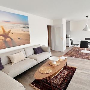 Moderne & Helle Wohnung Mit Netflix & Bergsicht ヴェッツィコーン Exterior photo