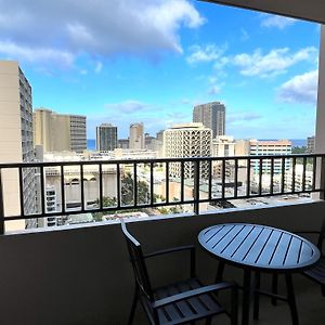 ホノルル Royal Kuhio 1710 - Spacious Studio With Stunning Ocean City Views In The Heart Of Waikiki!ヴィラ Exterior photo