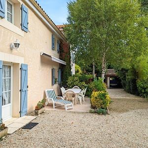 Saint-Genis-d'Hiersac Maison Familiale Avec Jardin Clos, Acces Riviere Et Wi-Fi, Proche Verdure Et Activites En Charente - Fr-1-653-117ヴィラ Exterior photo