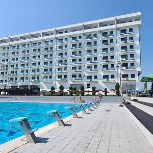 Apartment Esperanto Next To The Aqua Park ヤゴディナ Exterior photo