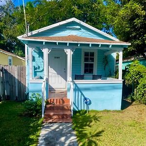 Key West Style Historic Home In Coconut Grove Florida, The Blue House マイアミ Exterior photo