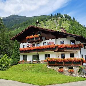 Hotel Garni Landhaus Buertlmair ヒンターシュトダー Exterior photo