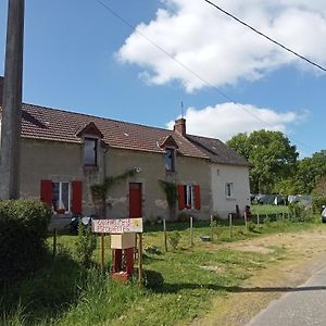 Feusines Studio Les Pourettes Bed & Breakfast Exterior photo