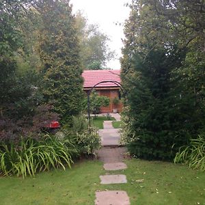 Manor Garden Lodge ウィラル Exterior photo
