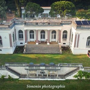 ホテル Chateau De Pourpry ダミアット Exterior photo