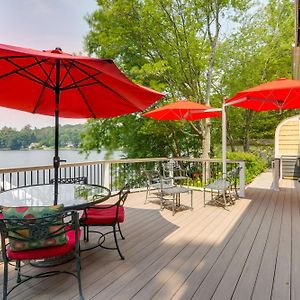 Vibrant Sterling Lakefront Lodge With Kayaks ベルリン Exterior photo