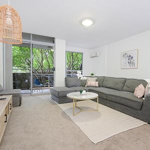 Castle Hill Sweet Modern 3Br Apt With 2 Parkingアパートメント Exterior photo