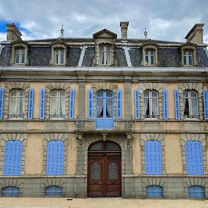 マイエンヌ Maison D'Hercule Bed & Breakfast Exterior photo