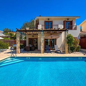 3 Bedroom Villa Athina With Private Pool And Golf Views, Aphrodite Hills Resort クークリア Exterior photo