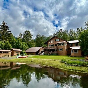 Bear Lake Lodgings B&B スワード Exterior photo