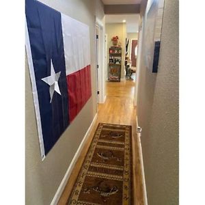 Stockyards!-1 Block Away ! Cowboy Cottage Sleeps 9 フォートワース Exterior photo