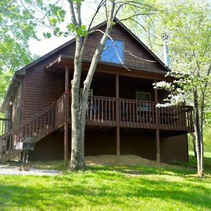 Paoli Deluxe Cabin #17 With Jacuzzi On Patoka Lake In Southern Indianaヴィラ Exterior photo