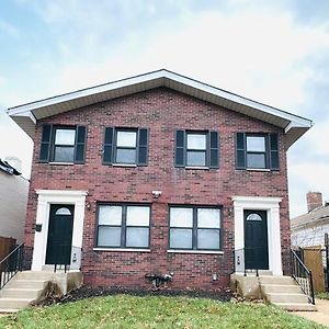 Spacious 5Br & 3.5Ba Minimalist Haven In Stl セントルイス Exterior photo