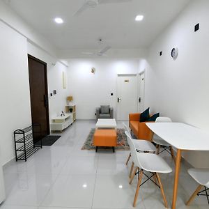 Seaview Apartment By Lin Residences マレ Exterior photo
