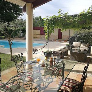 Lucbardez-et-Bargues Au Doux Repos Bed & Breakfast Exterior photo