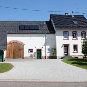 Ferienhaus Schaewisch In Dreis-Brueckヴィラ Exterior photo