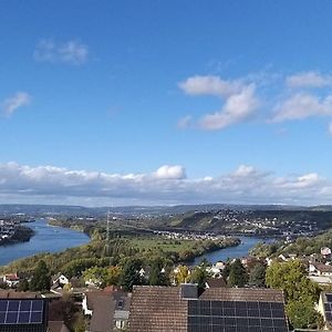 Urbar Sauna, Balkon Und Rheinblick Am Rheinsteigアパートメント Exterior photo