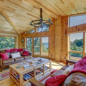 Idyllic Sturgeon Bay Cabin With Fire Pit And Viewヴィラ Exterior photo