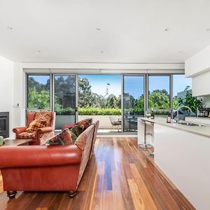 Stylish City Delight In The Heart Of Canberra'S Capital Hill Kingston Exterior photo