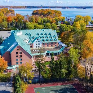 ホテル Chateau Vaudreuil Exterior photo