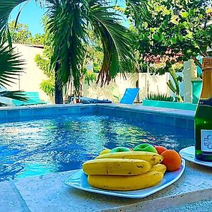 Beautiful And Spacious Mediterranean Villa On Palm Beach パームビーチ Exterior photo