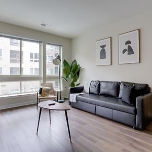 Modern Condo With Amazing Amenities At アレクサンドリア Exterior photo