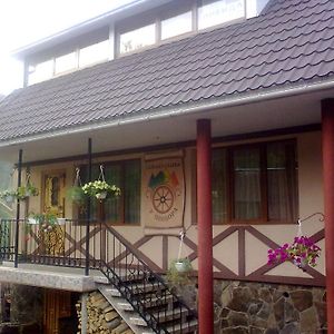 Villa U Tsymbora シンヤク Exterior photo