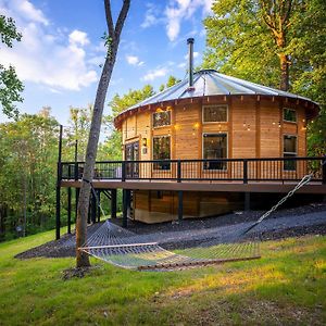 Stanley Shenandoah Yurt: Hot Tub~Wood Stove~Wifi~Evchargerヴィラ Exterior photo