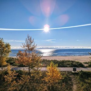 Luxury Villa On Lake Michigan シボイガン Exterior photo