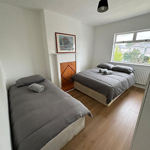 Nice Triple Room At 2 Iveragh Rd-7 ダブリン Exterior photo