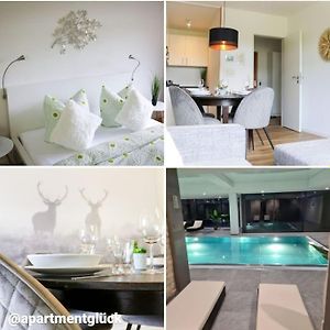 Apartment Cozy Paradies -Erholung Mit Pool & Sauna シュルッフゼー Exterior photo