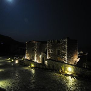 Porto Mani Suites キュパリッソス Exterior photo