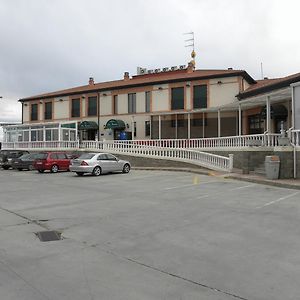 ホテル Hostal Las Fuentes Arévalo Exterior photo