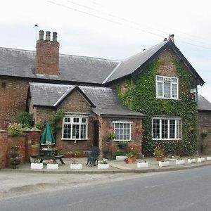 ホテル Thompsons Arms Flaxton Exterior photo