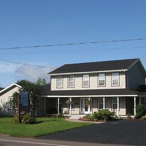 Driftwood Heights B&B サマーサイド Exterior photo