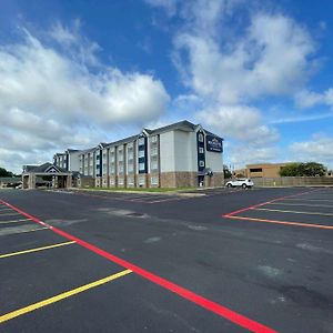 Microtel Inn & Suites By Wyndham ボージャー・シティ Exterior photo