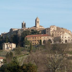 Cossignano Agriturismo San Micheleゲストハウス Exterior photo