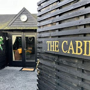 Little Hallingbury The Cabin Near Stansted Airportアパートメント Exterior photo